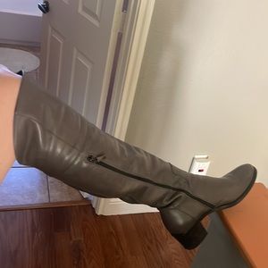 LUX LEATHER 👢 Charcoal Gray Italian Knee High Boots European Size 39